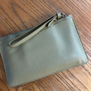 Cuyana Slim Wristlet Wallet clutch